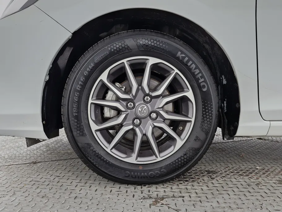 تويوتا يارس Y 2023 