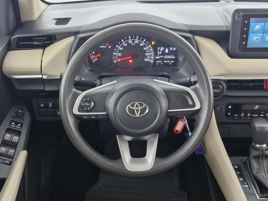 تويوتا يارس Y 2023 