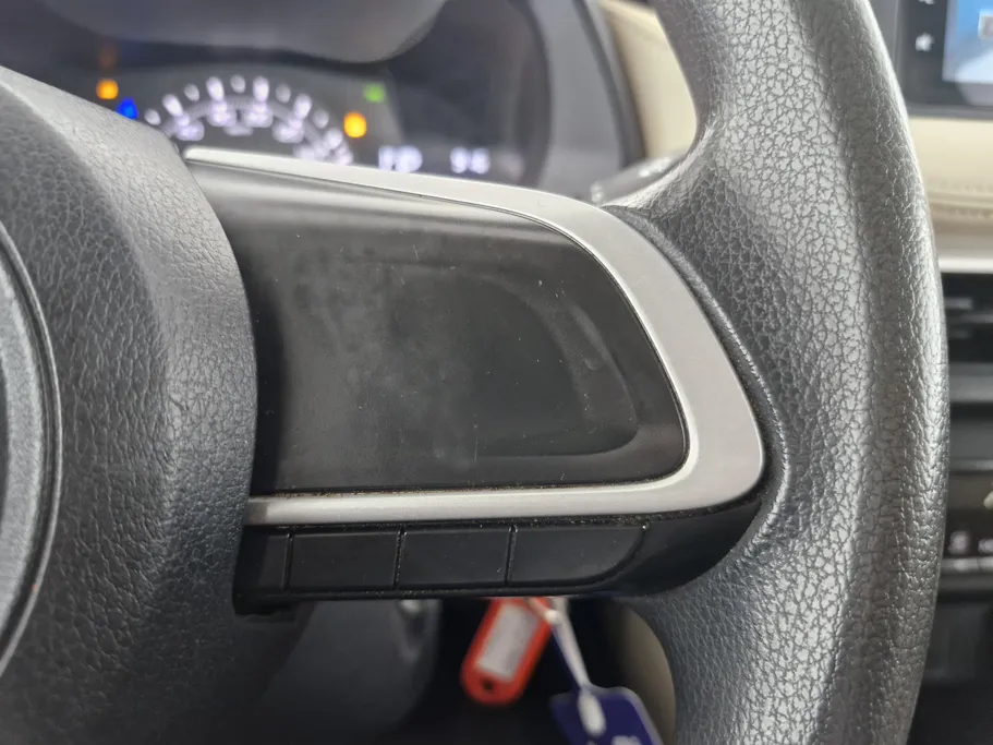 تويوتا يارس Y 2023 