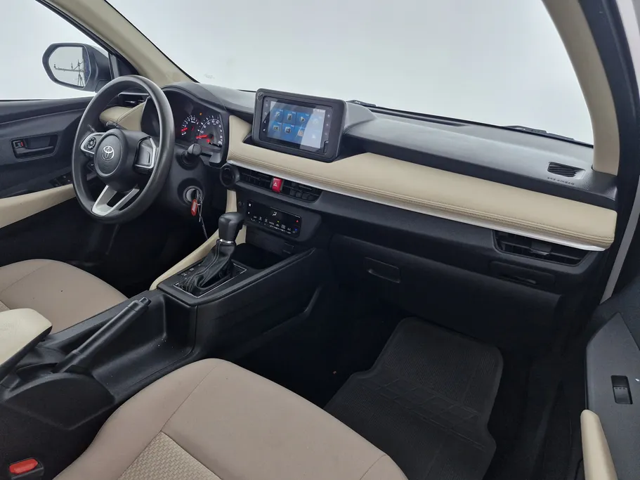 تويوتا يارس Y 2023 