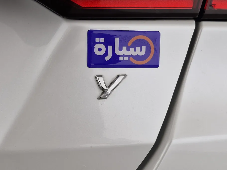 تويوتا يارس Y 2023 