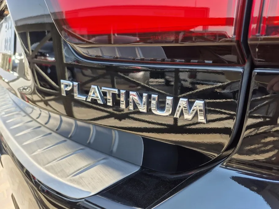 2023 Nissan Patrol Platinum 