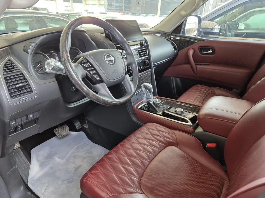 2023 Nissan Patrol Platinum 