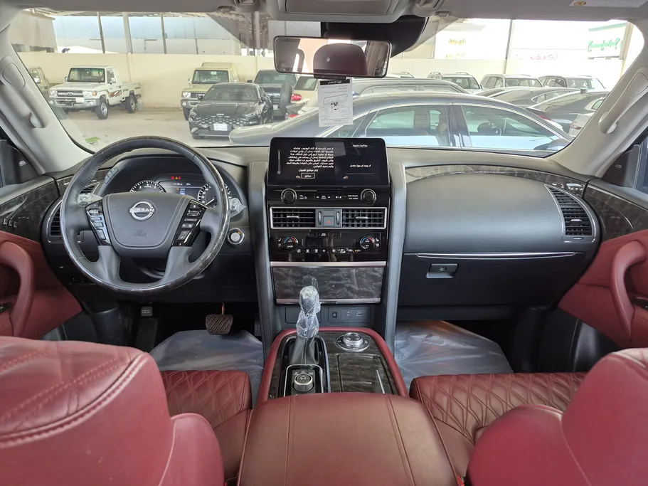 2023 Nissan Patrol Platinum 