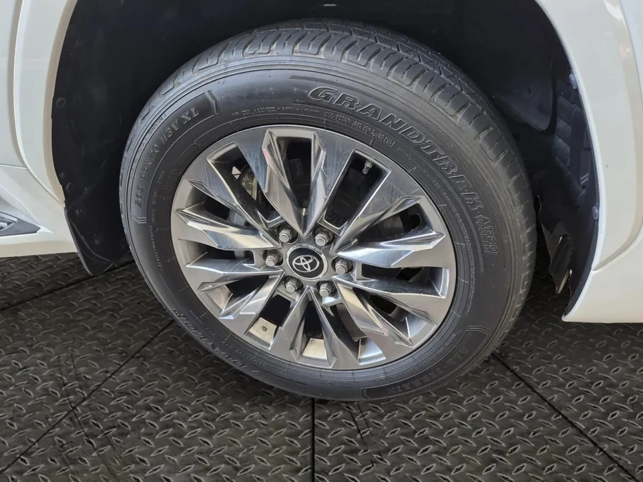 تويوتا لاندكروزر GXR4 2024 