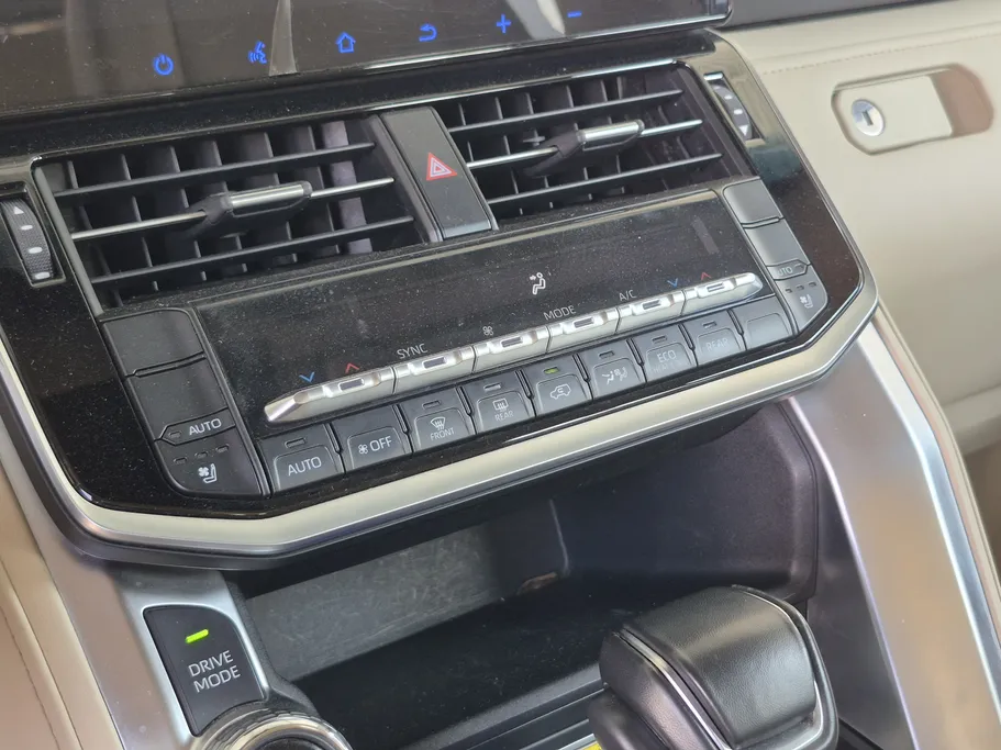 تويوتا لاندكروزر GXR4 2024 