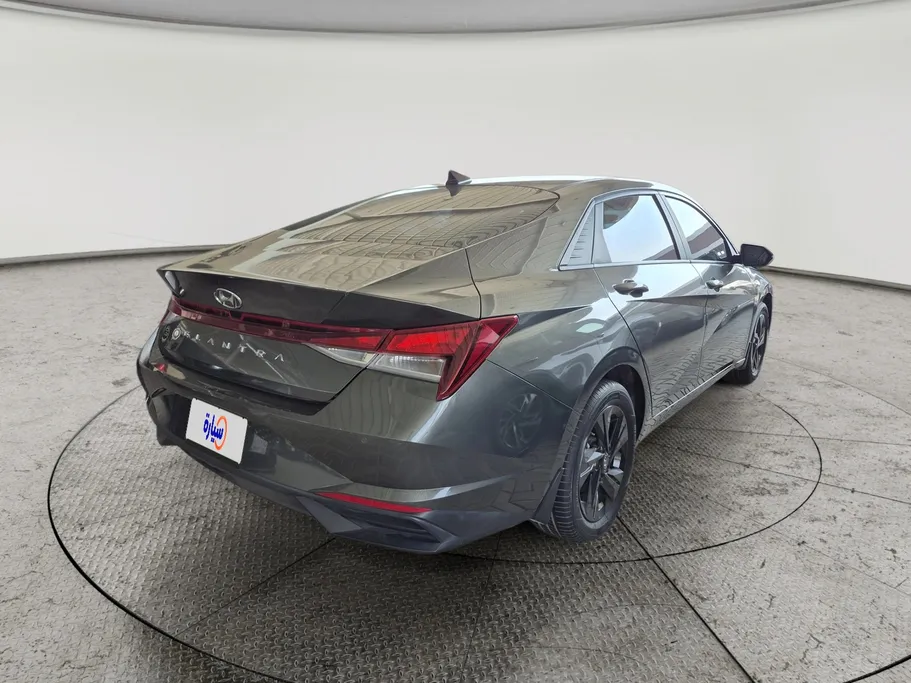 2023 Hyundai Elantra Smart 