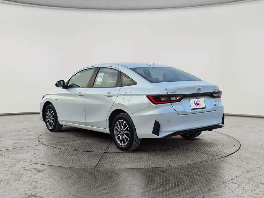 2024 Toyota Yaris  Y 