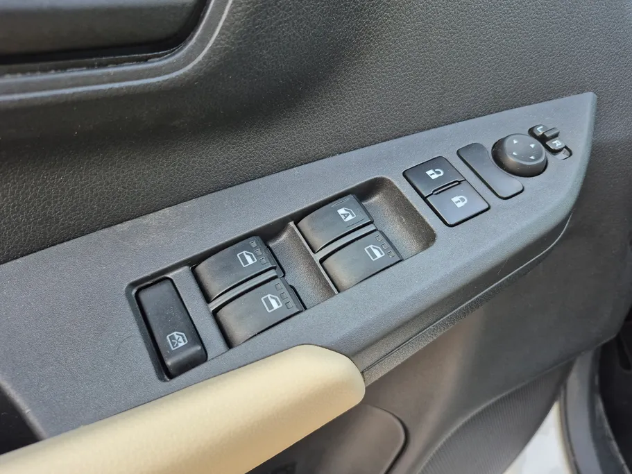 2024 Toyota Yaris  Y 