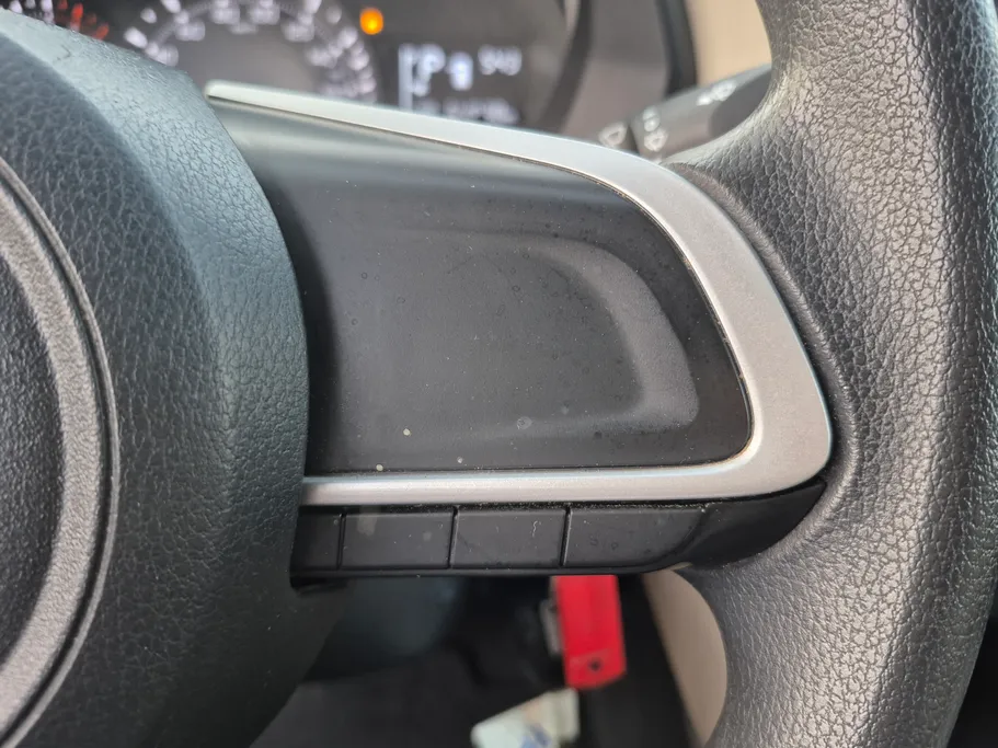 2024 Toyota Yaris  Y 