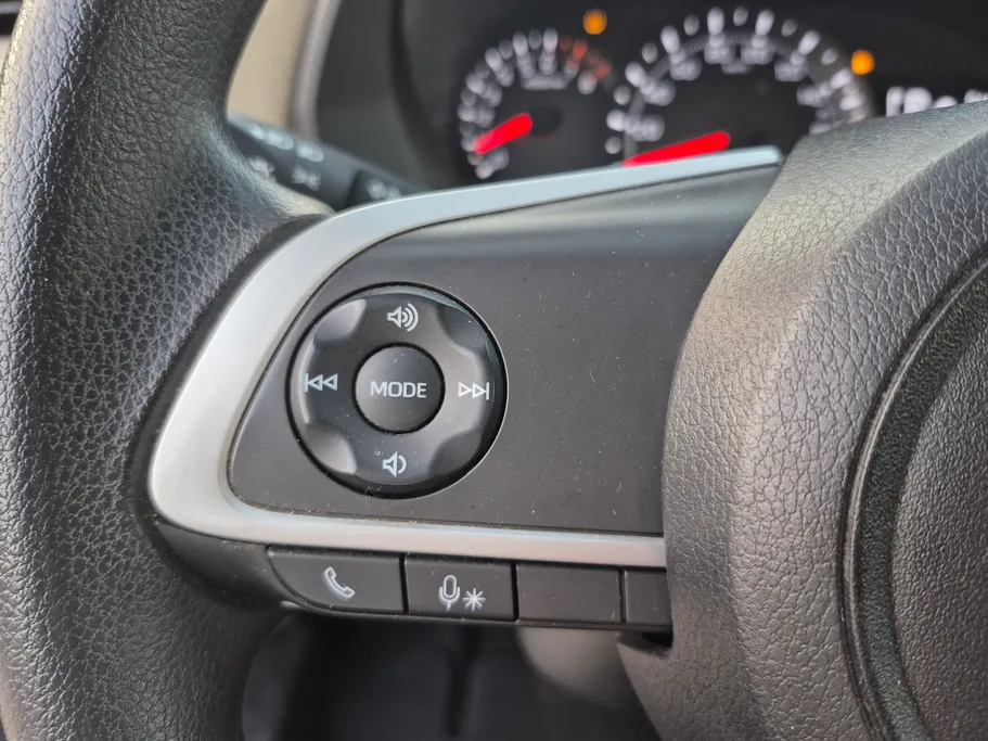 2024 Toyota Yaris  Y 