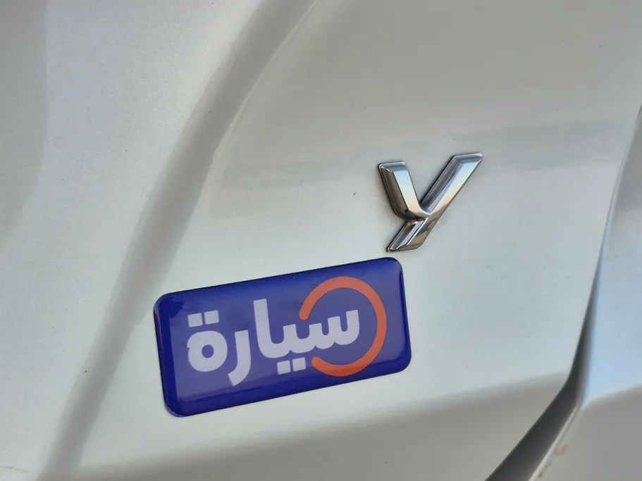 2024 Toyota Yaris  Y 