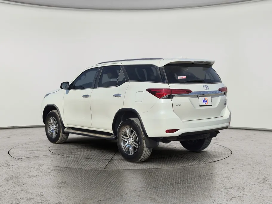 تويوتا فورتشنر VX 2022 