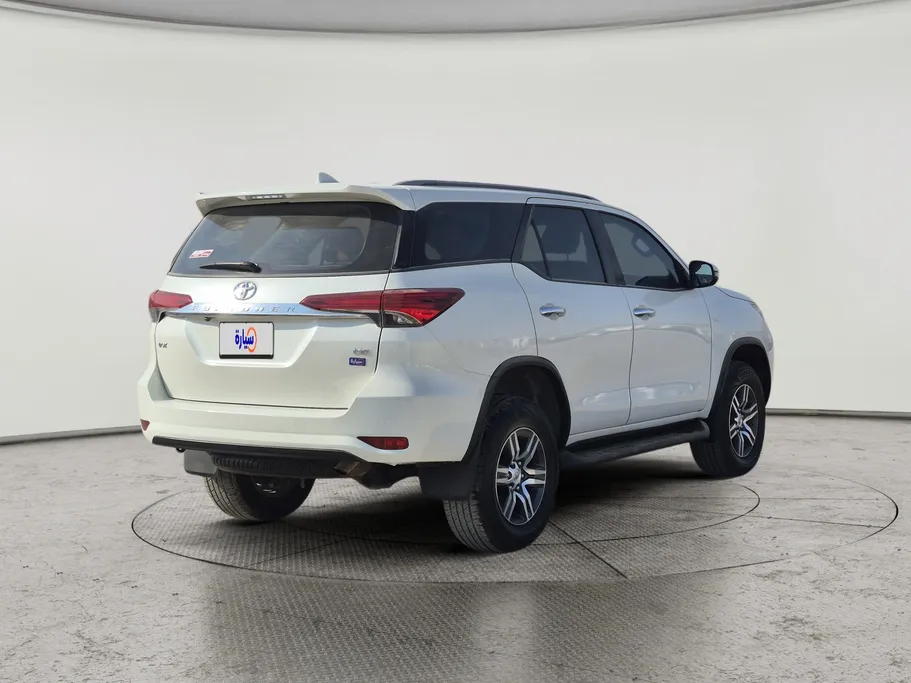 تويوتا فورتشنر VX 2022 