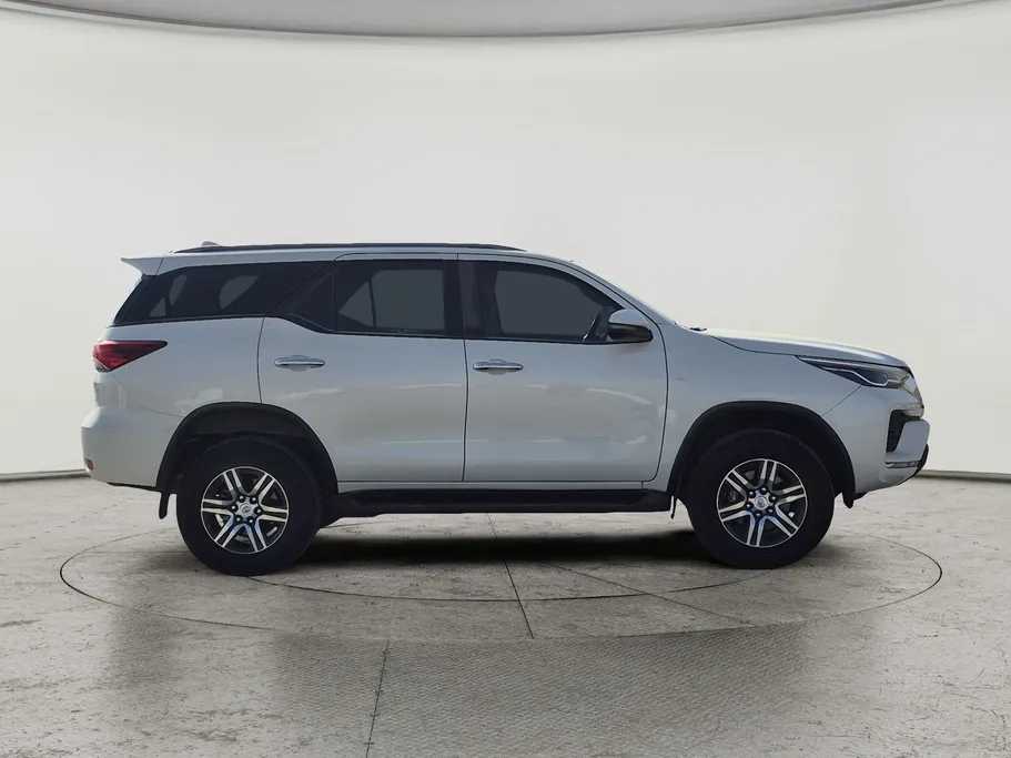 تويوتا فورتشنر VX 2022 