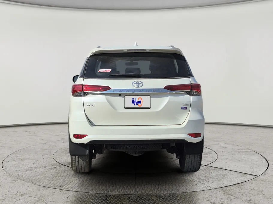 تويوتا فورتشنر VX 2022 