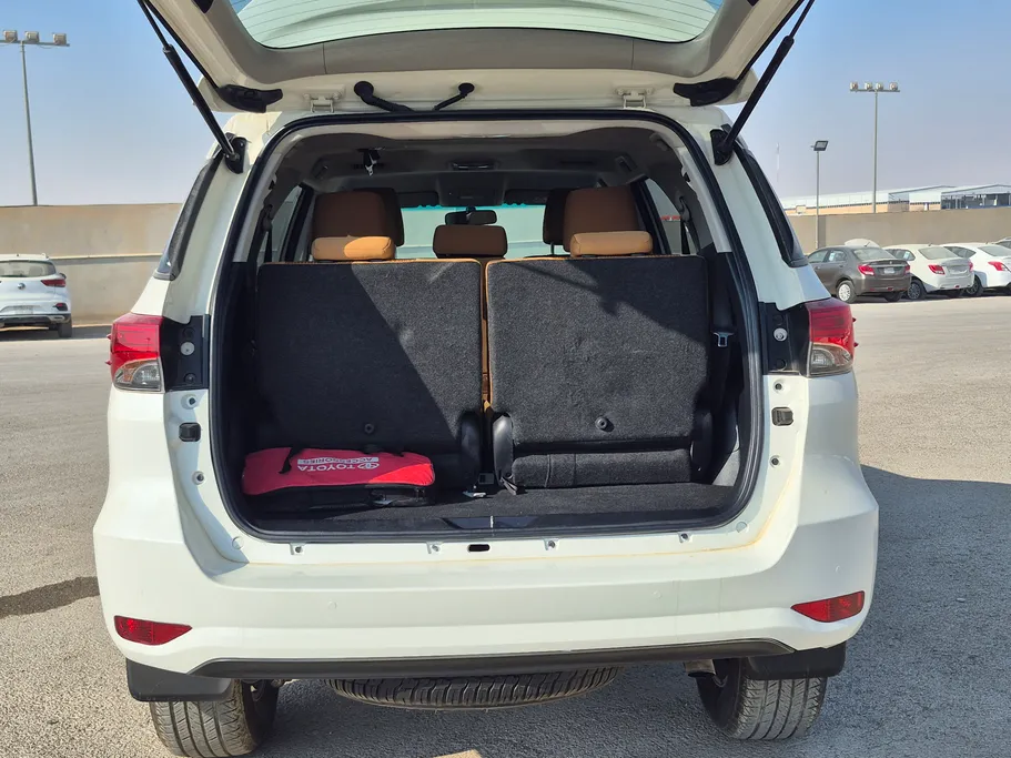 تويوتا فورتشنر VX 2022 