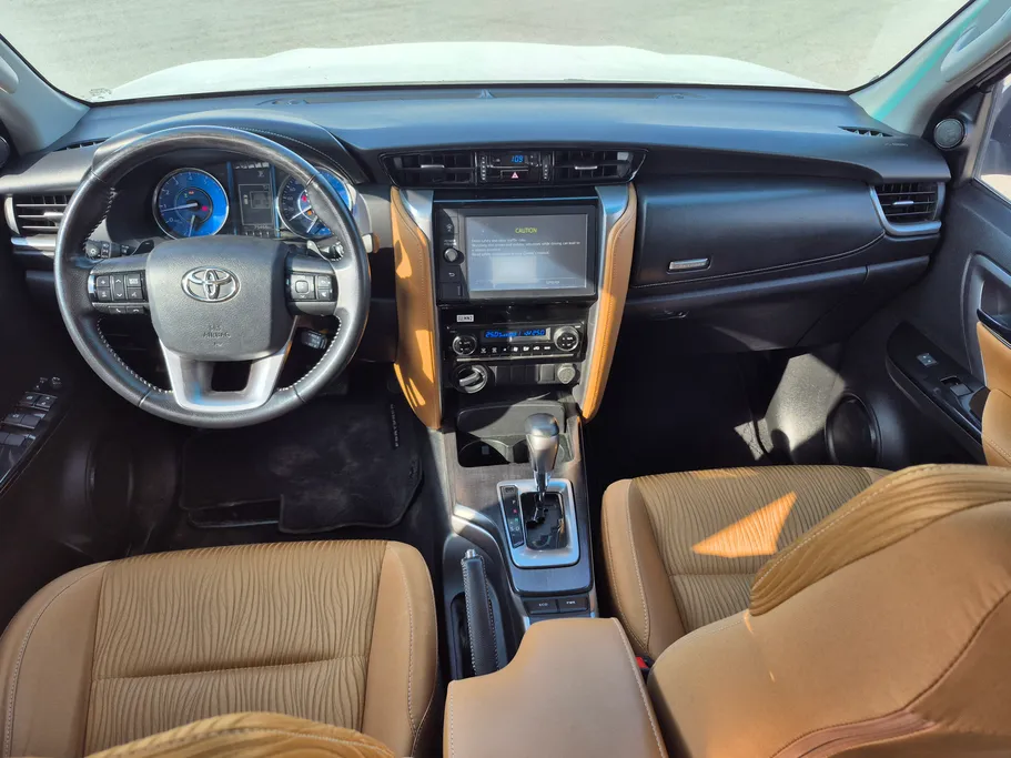 تويوتا فورتشنر VX 2022 