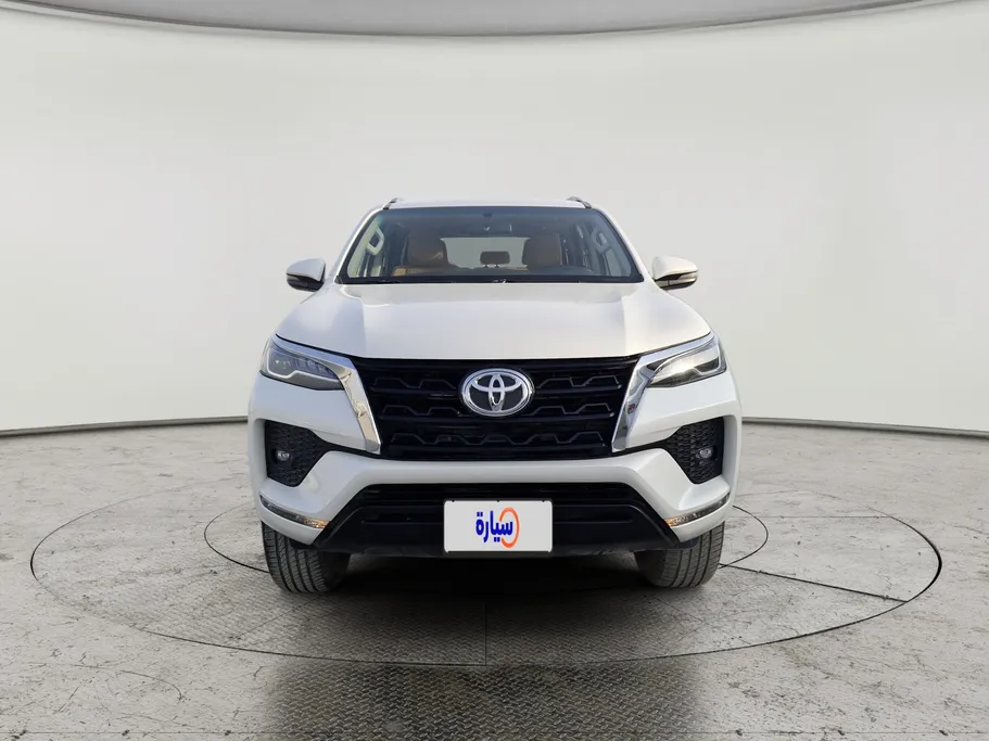 2022 Toyota Fortuner VX 