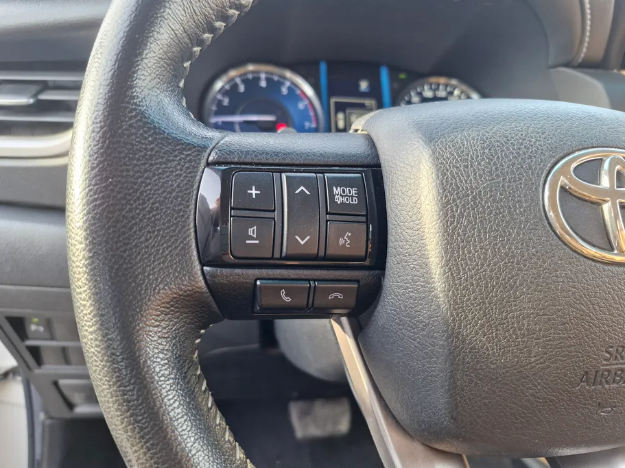 2022 Toyota Fortuner VX 