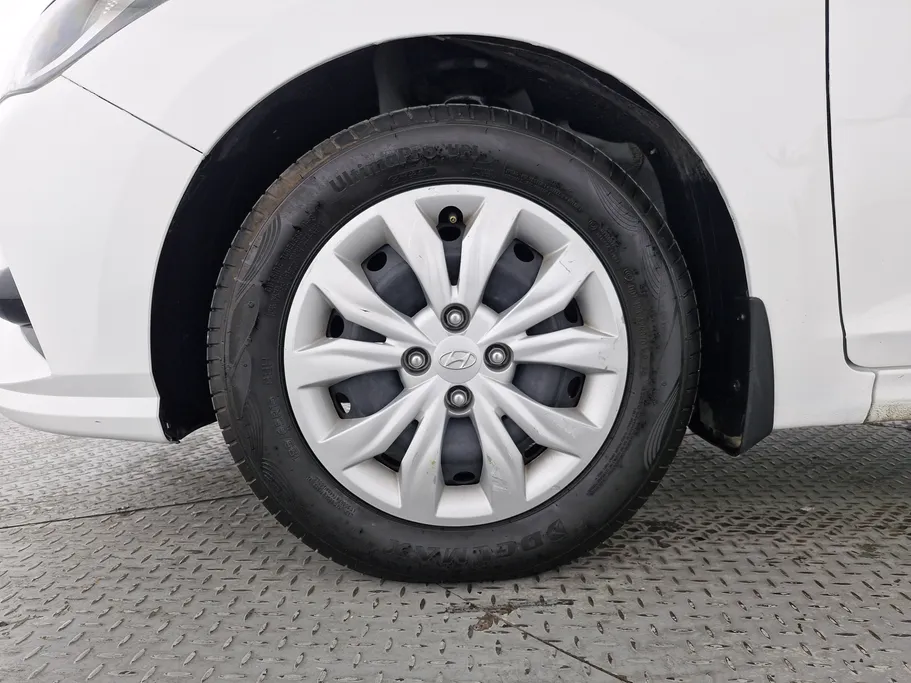 2023 Hyundai Accent Smart 