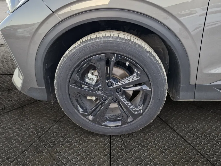 2024 Geely Coolray جي كي 