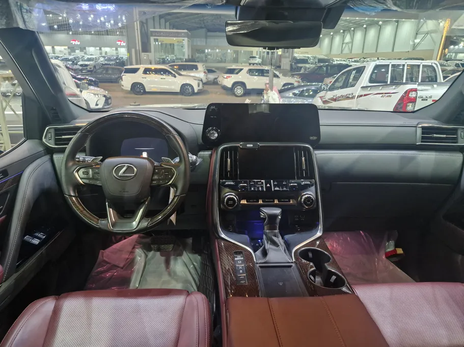 لكزس LX 600 2024 