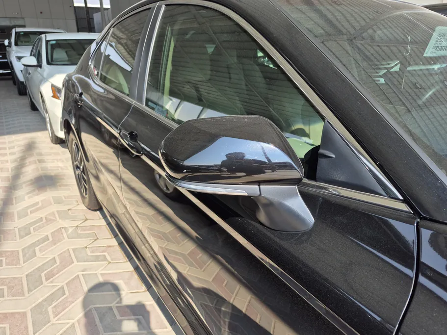 تويوتا كامري LE HEV 2024 