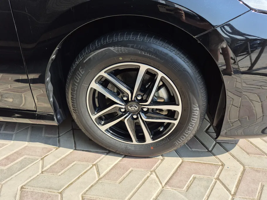 تويوتا كامري LE HEV 2024 