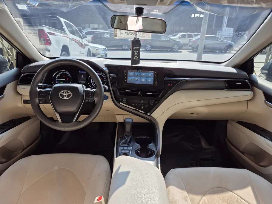 تويوتا كامري LE HEV 2024 