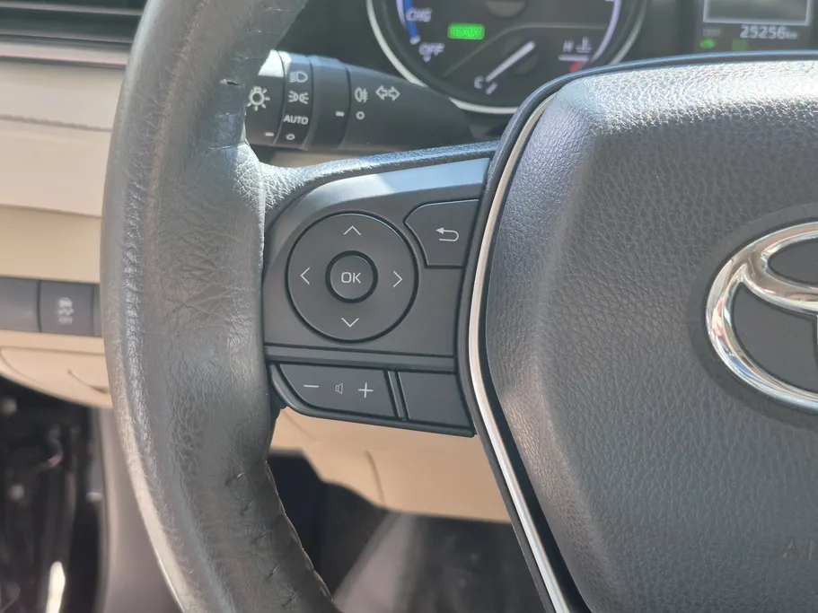 تويوتا كامري LE HEV 2024 