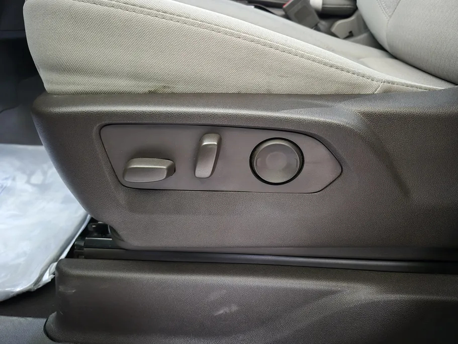 2023 Chevrolet Suburban LS 