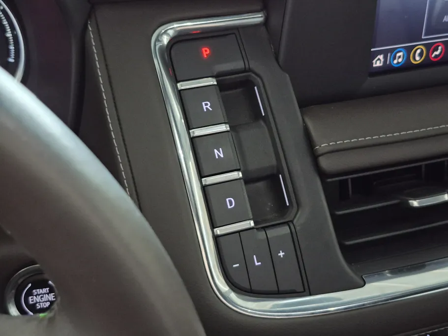 2023 Chevrolet Suburban LS 