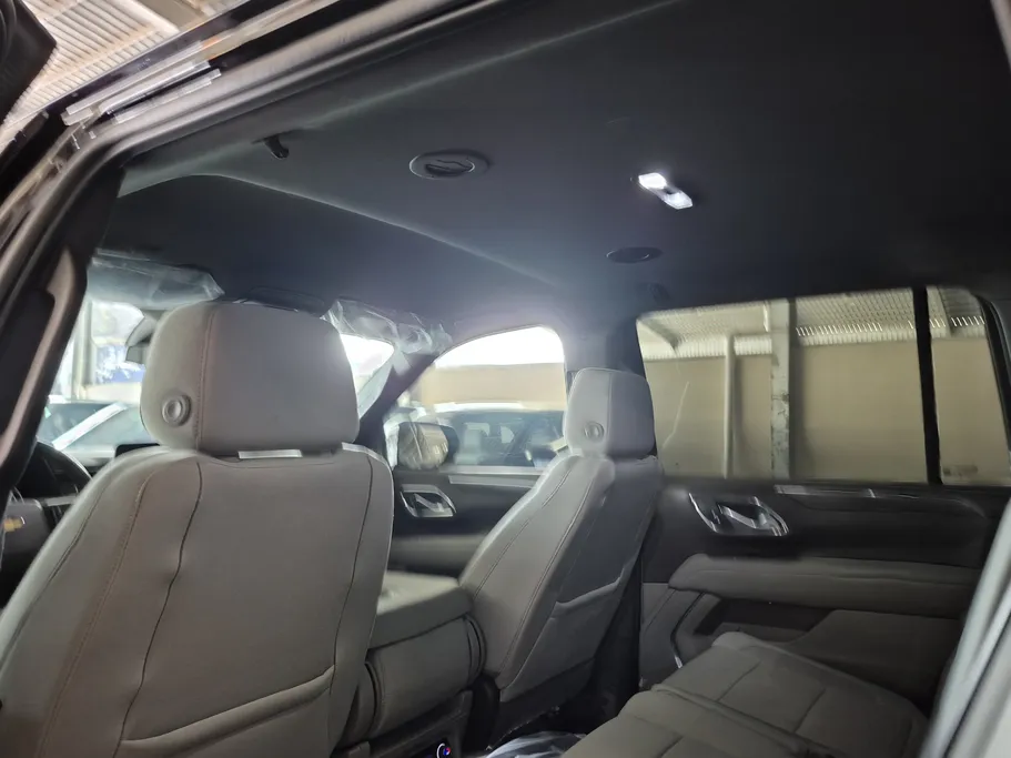 2023 Chevrolet Suburban LS 