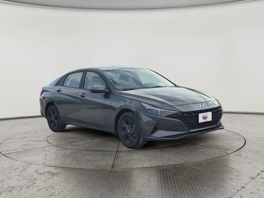 2023 Hyundai Elantra Smart 