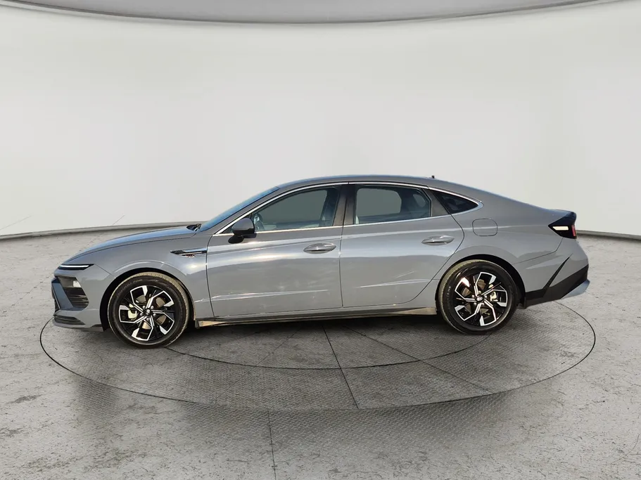 2024 Hyundai Sonata Smart 