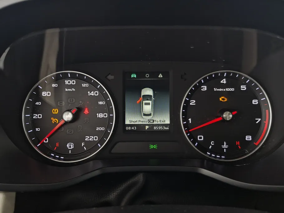 ام جي 5 LUX 2023 