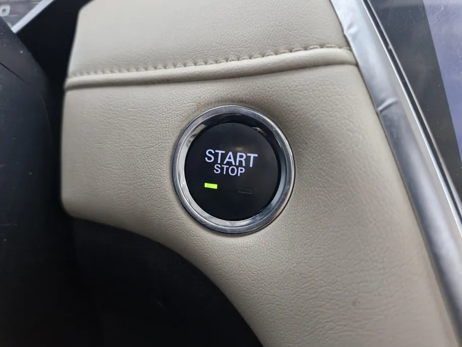 ام جي 5 LUX 2023 