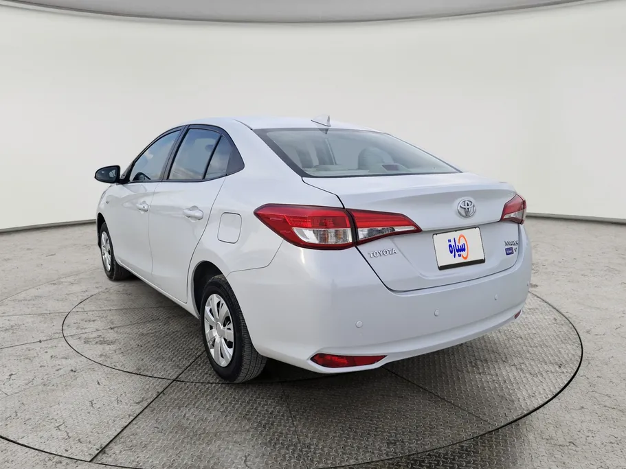 2022 Toyota Yaris  Y 