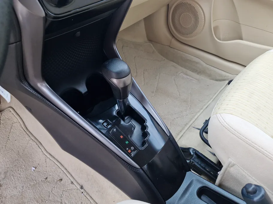 2022 Toyota Yaris  Y 