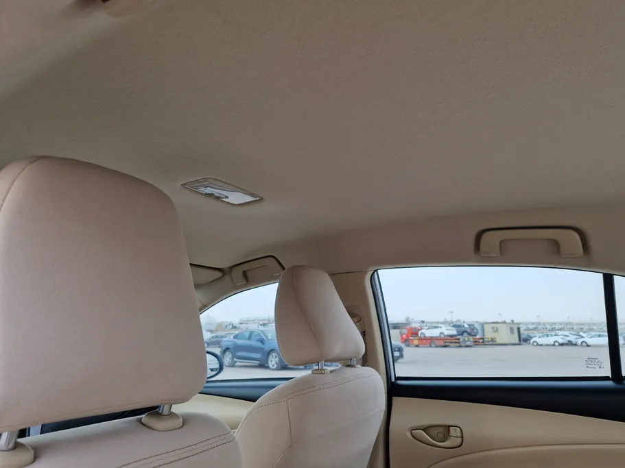 2022 Toyota Yaris  Y 