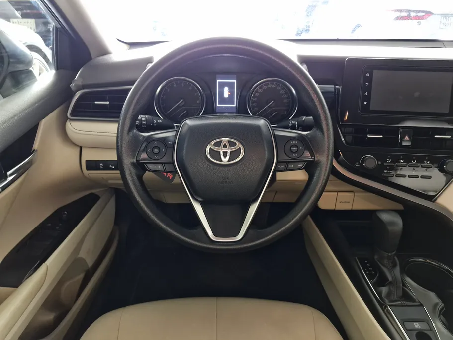 تويوتا كامري LE 2023 