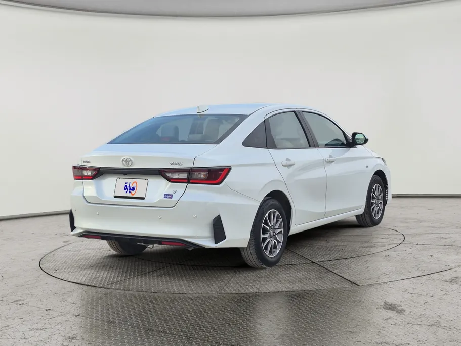 2023 Toyota Yaris  Y 