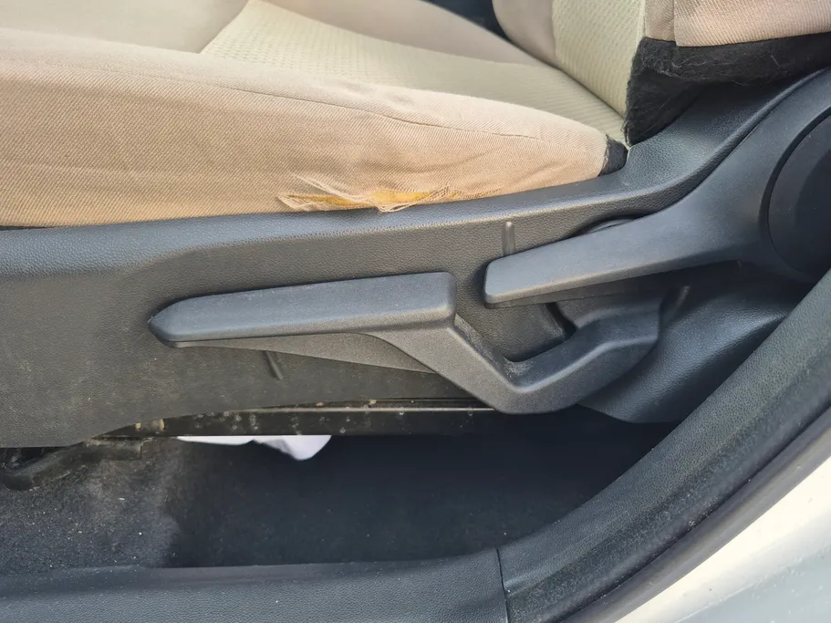 2023 Toyota Yaris  Y 