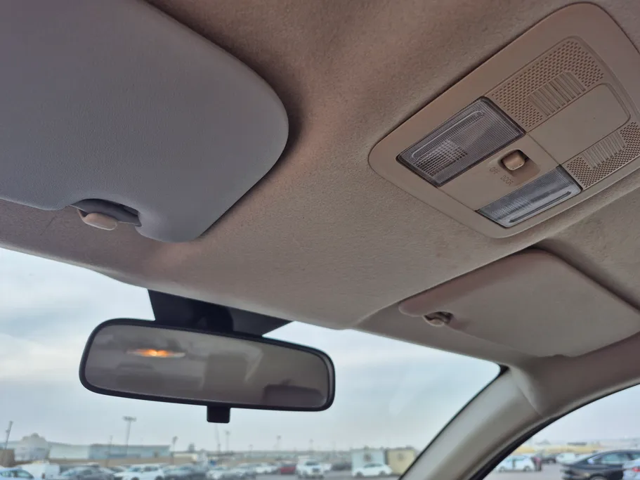 2023 Toyota Yaris  Y 