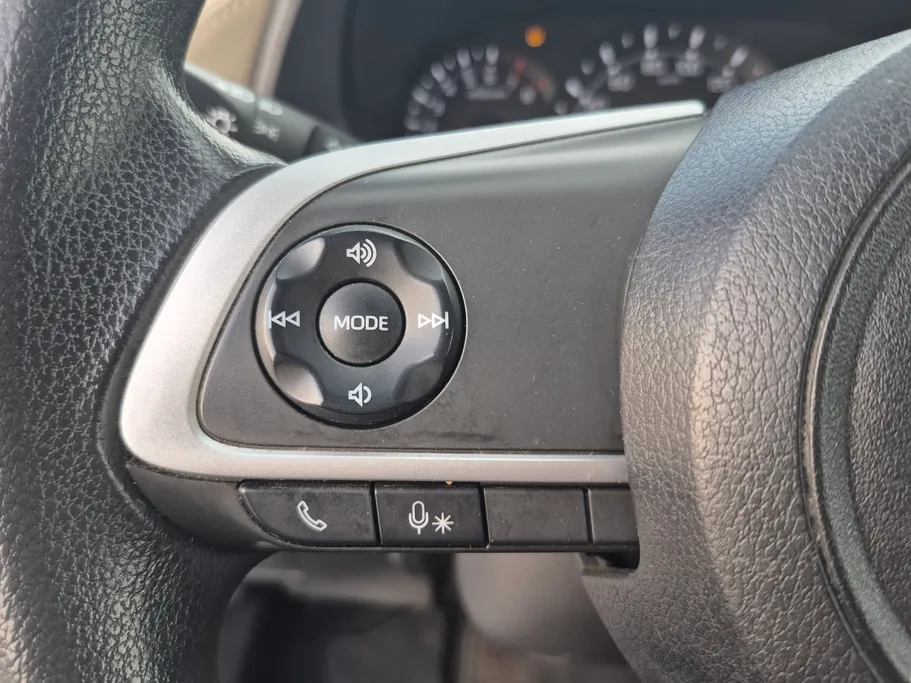 2023 Toyota Yaris  Y 