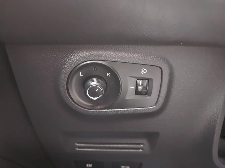 ام جي ZS STD 2023 