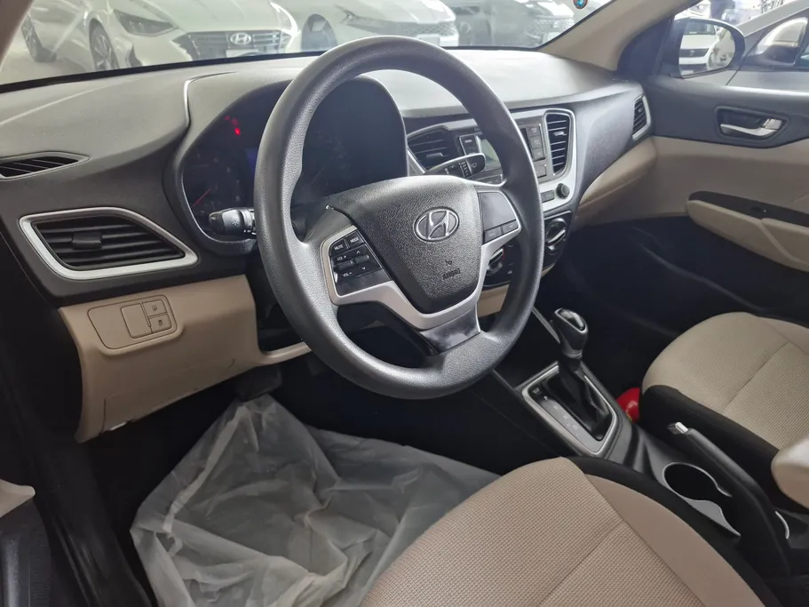 هيونداي اكسنت سمارت 2023 