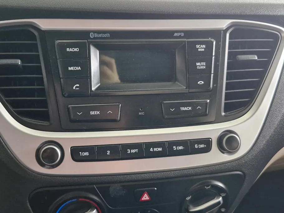 هيونداي اكسنت سمارت 2023 