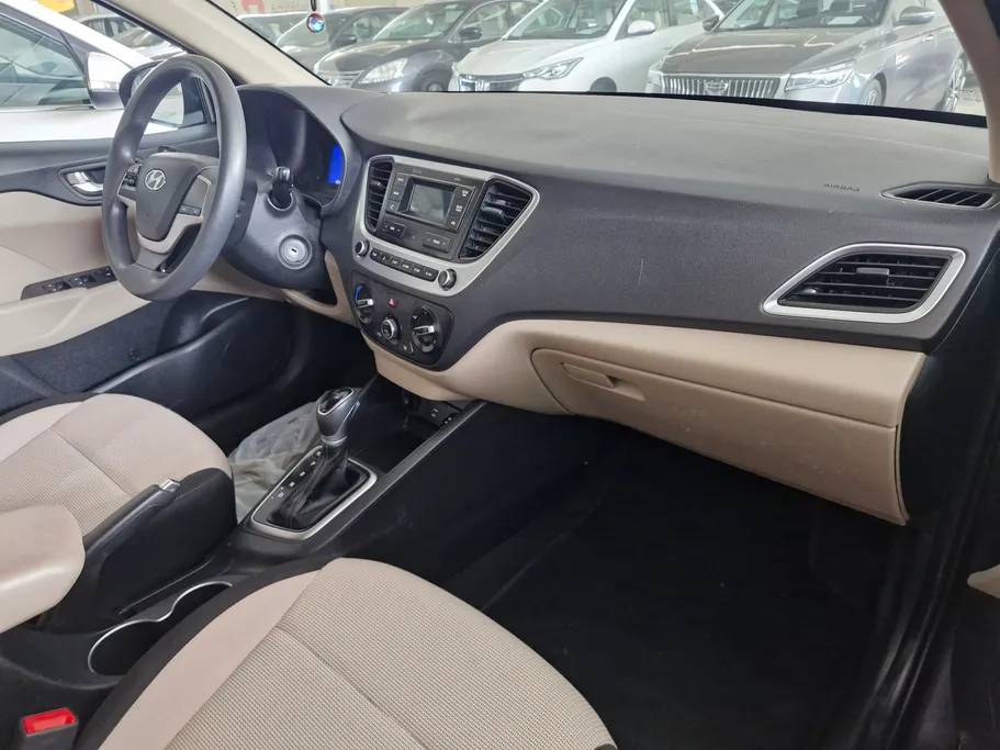 هيونداي اكسنت سمارت 2023 